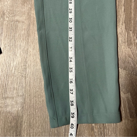 NWT Lululemon Dynamic Days Pant- 27 - Picture 5 of 11